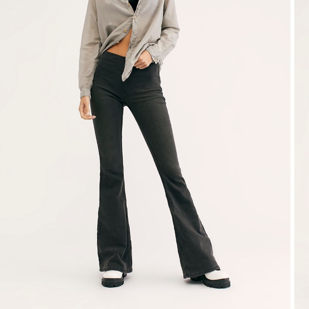 NWT  Free People Flare Jean - Penny Pull On Style